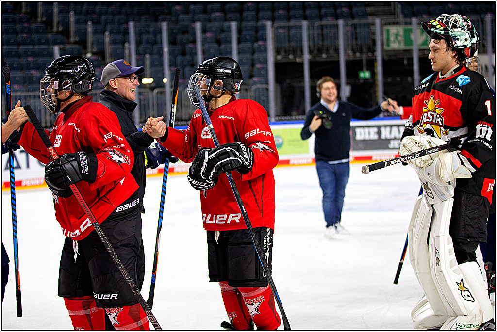 PENNY DEL; Koelner Haie- Red BUll Muenchen Sponsorenspiel; Koeln, 08.11.2022